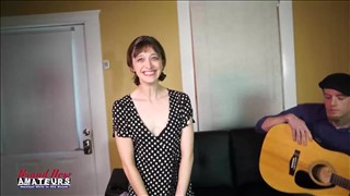 Zagrał jej balade na gitarze